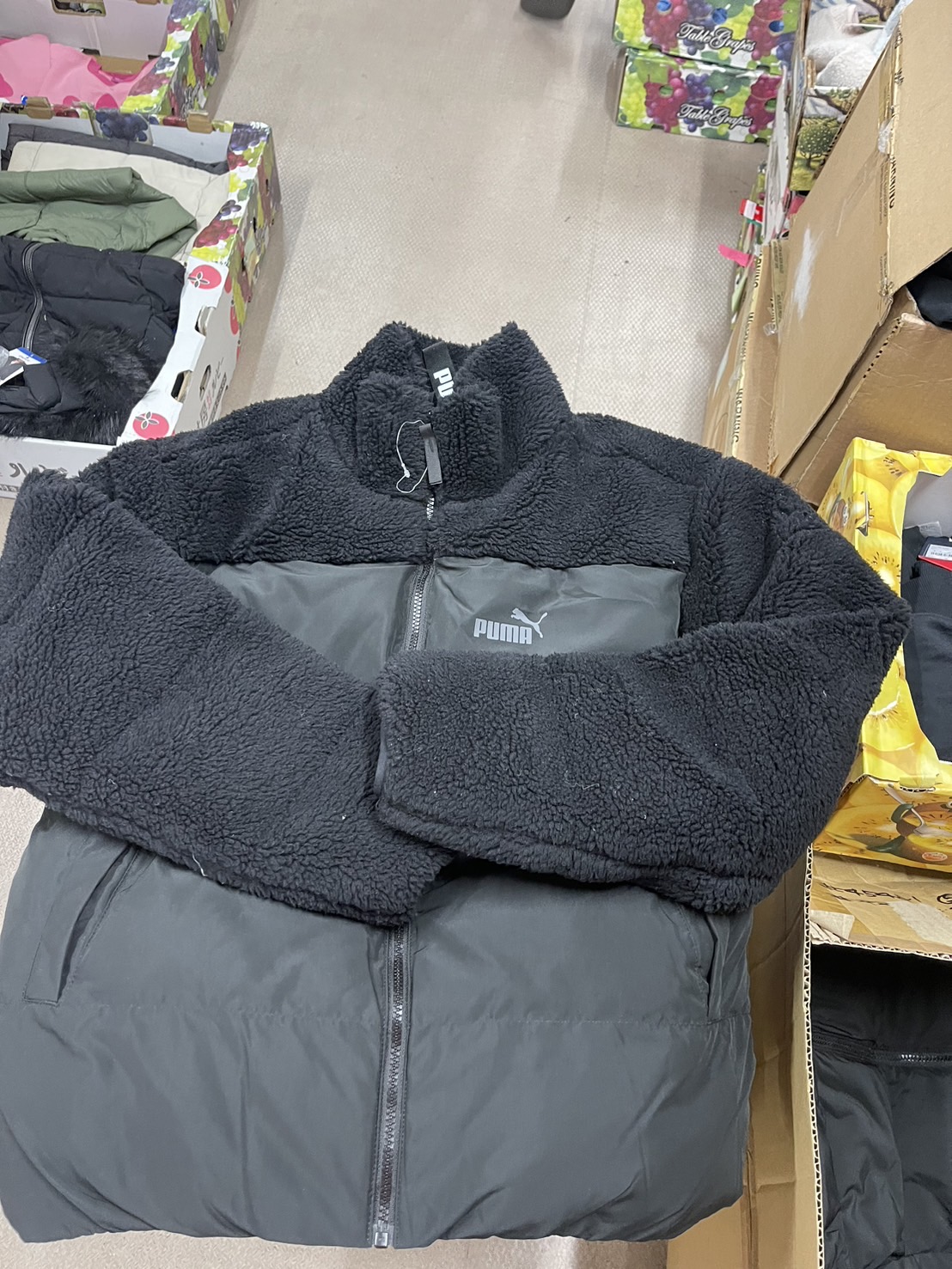 PUMA　レディス　ふわもこ　中綿ブルゾン