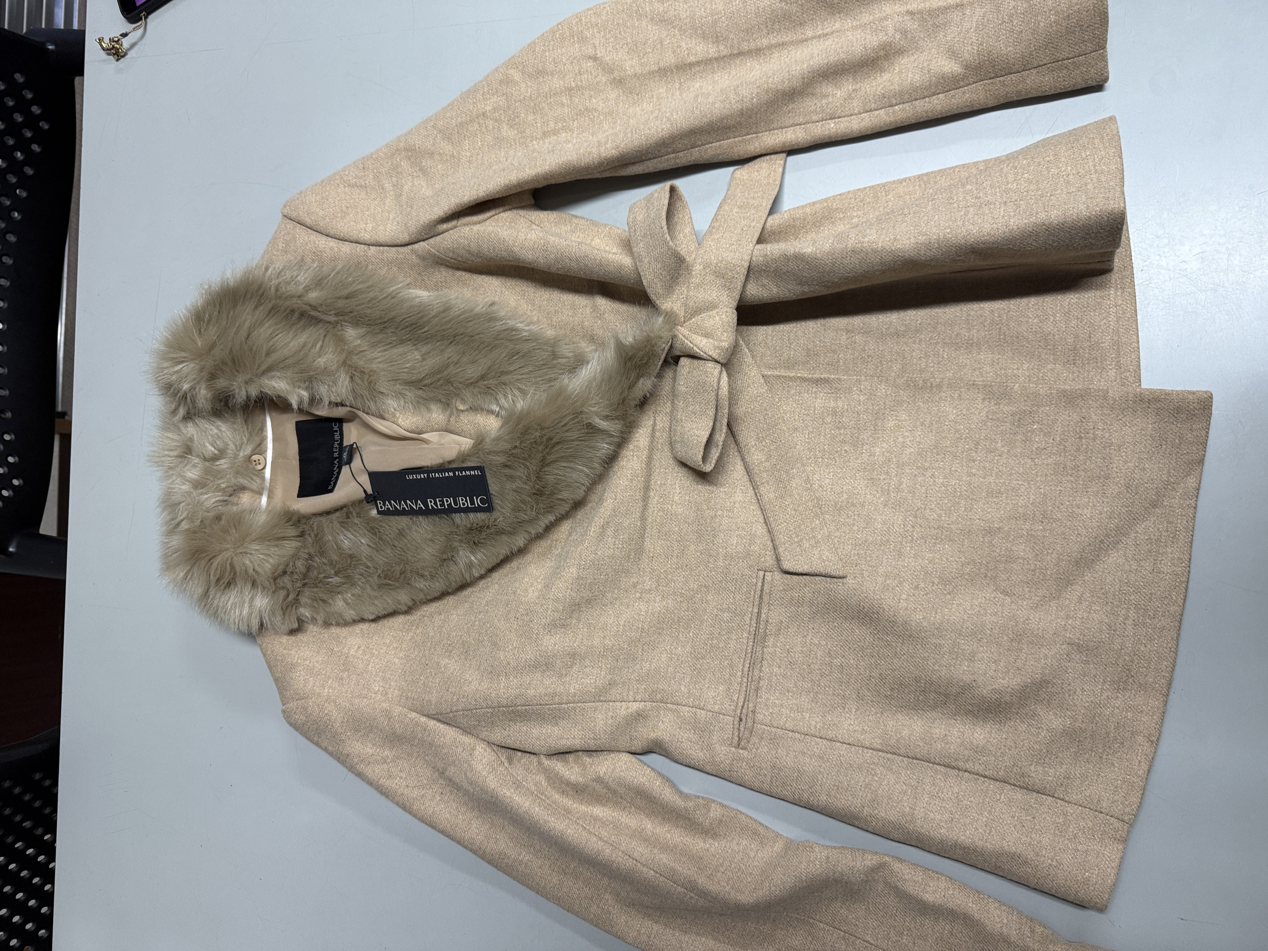 「GAP」の姉妹ブランド・バナナリパブリックレディースのアウター　サイズ0　上代23000円　BANANA REPUBLIC