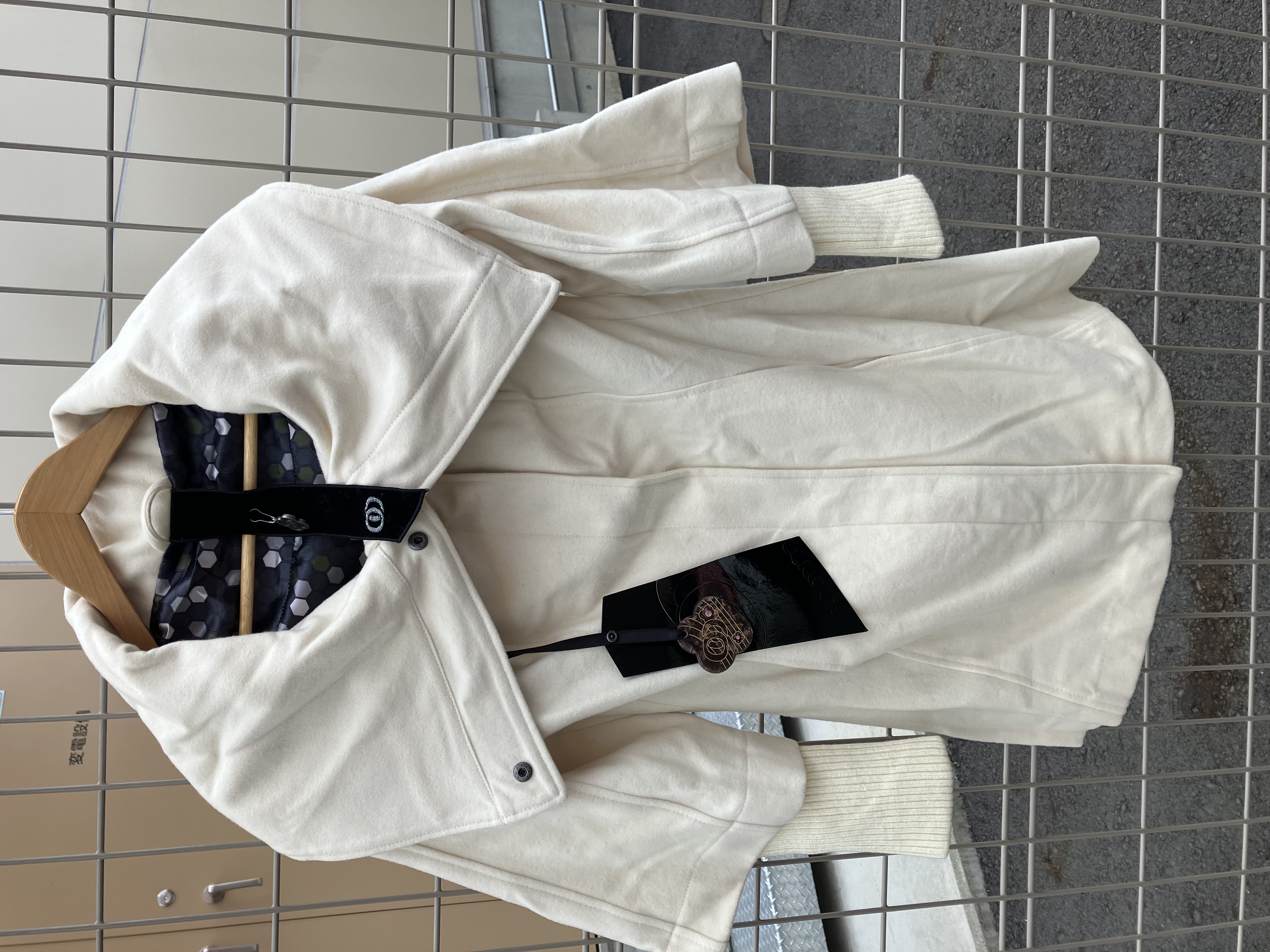 オランダ・アムステルダム発のレディスアウターブランド。34800円