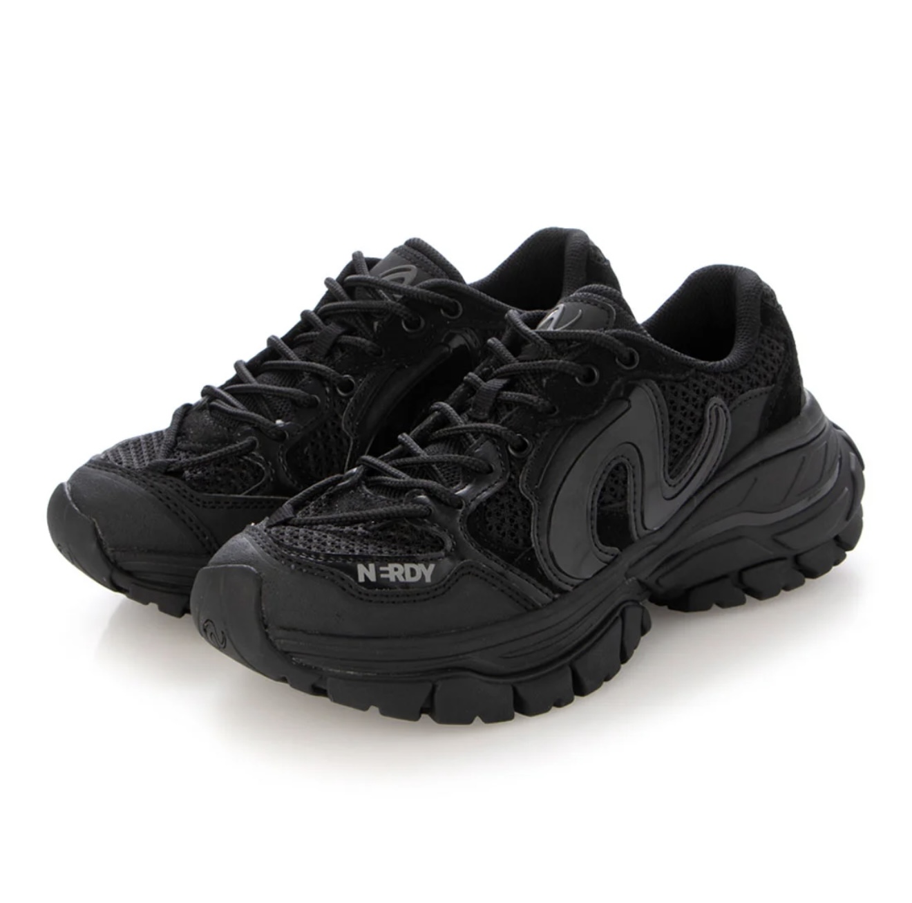 韓国ブランド　ストリートファッションブランド！　NERDY（ノルディ） RUNNER HIGH ランナーハイ 通常価格：  ￥17,930　23㎝❶足　24㎝❶足　25㎝❶足　26㎝❶足　4足セット