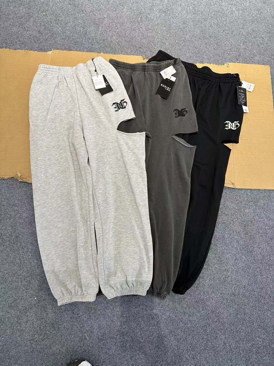 5月下旬入荷予定のレディースパンツ　100本ＳＥＴ！