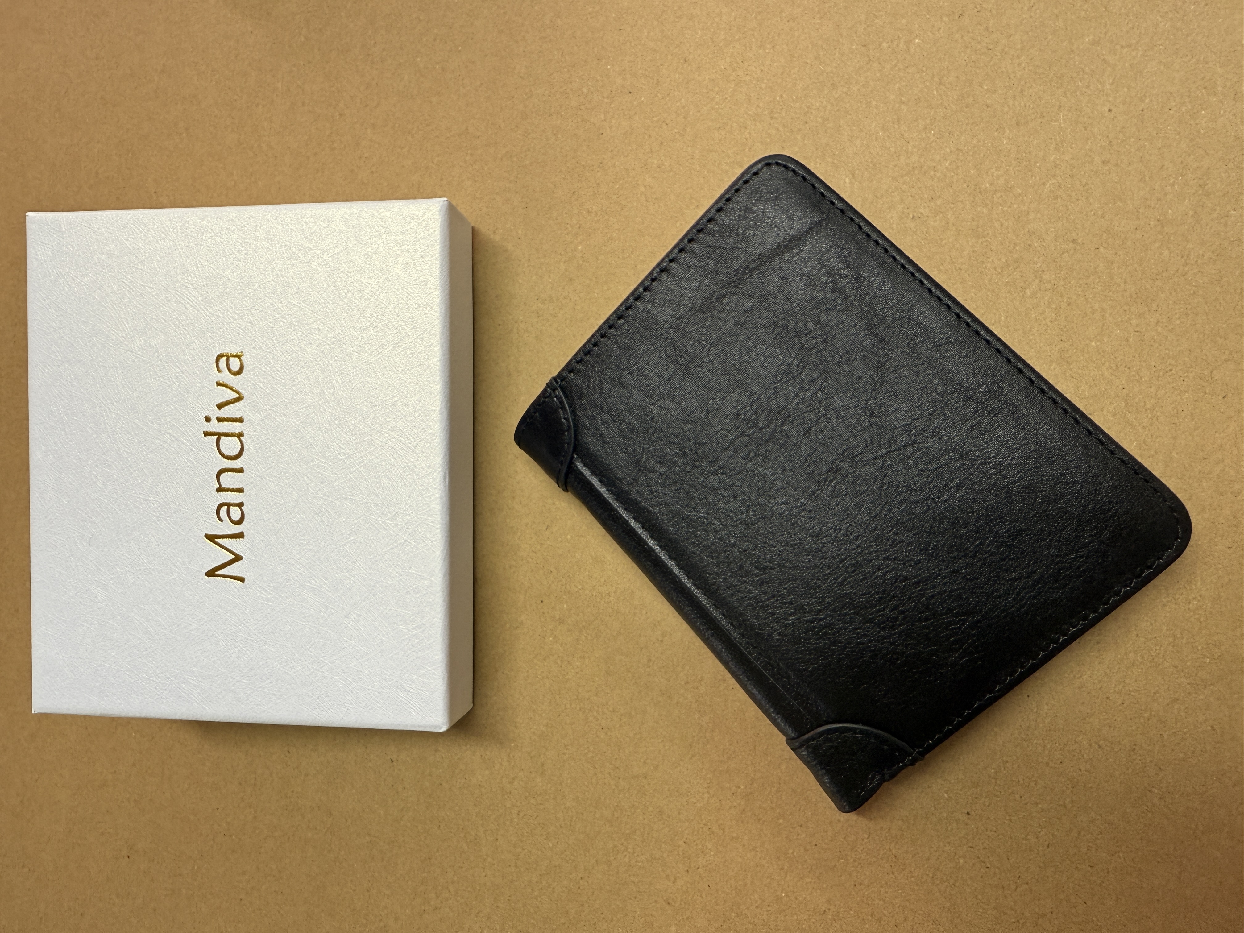 [Mandiva]財布 メンズ 本革 二つ折り コンパクト  トップレザー (ブラック) 1個あるだけ！　上代3580円