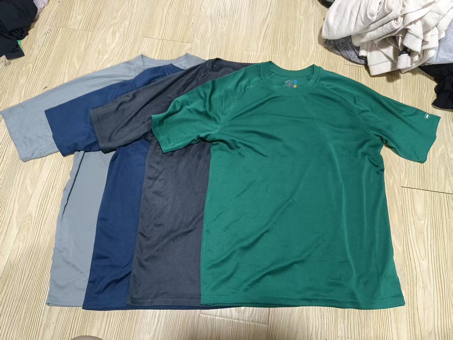 ＲＥＤ ＨＥＡＤメンズカラー・ドライＴシャツ　400枚　6月下旬入荷予定