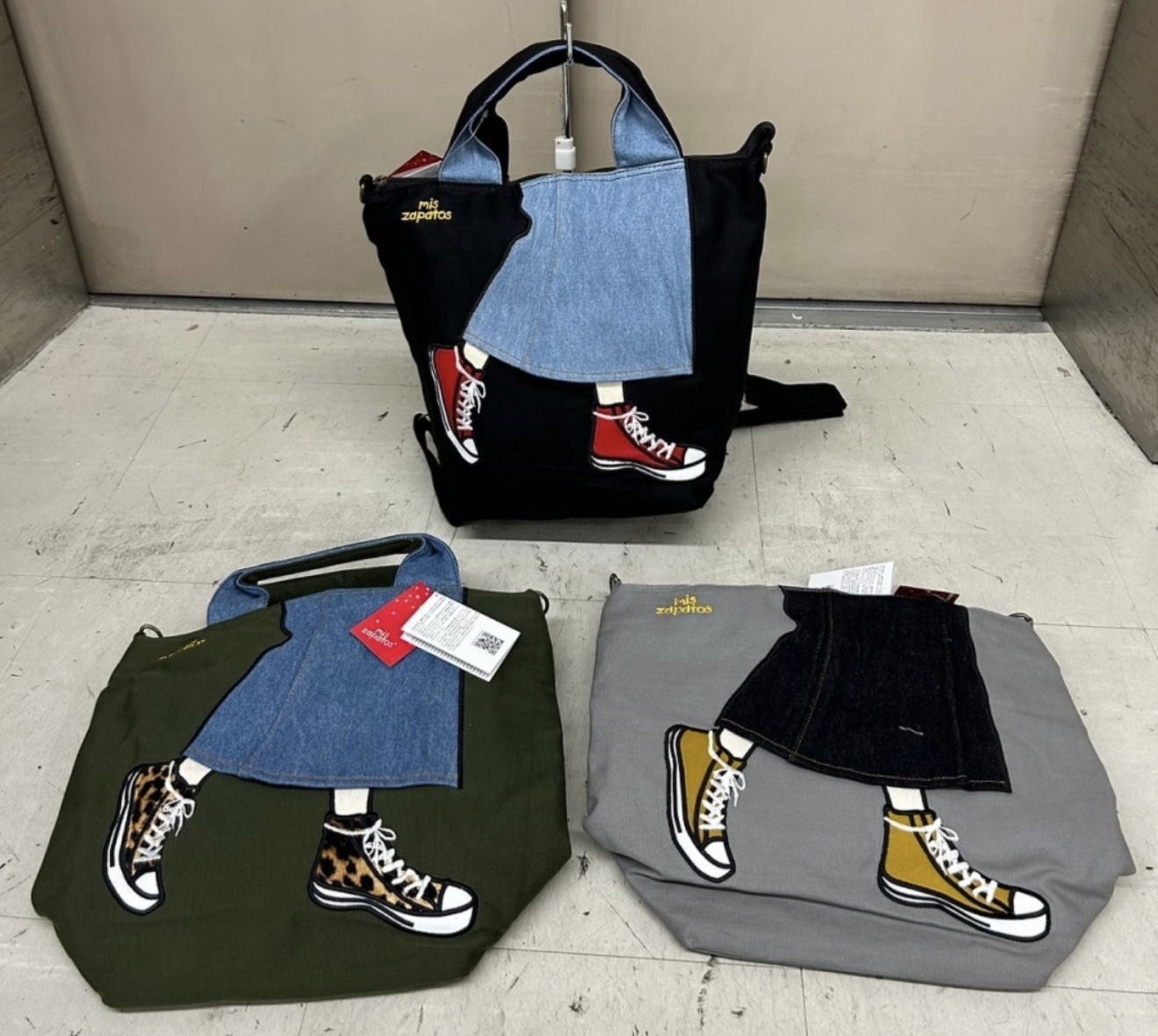 4セットのみ！Zapatos、3WAYロンスカバック 上代3900円、1型色込み　➑個セット