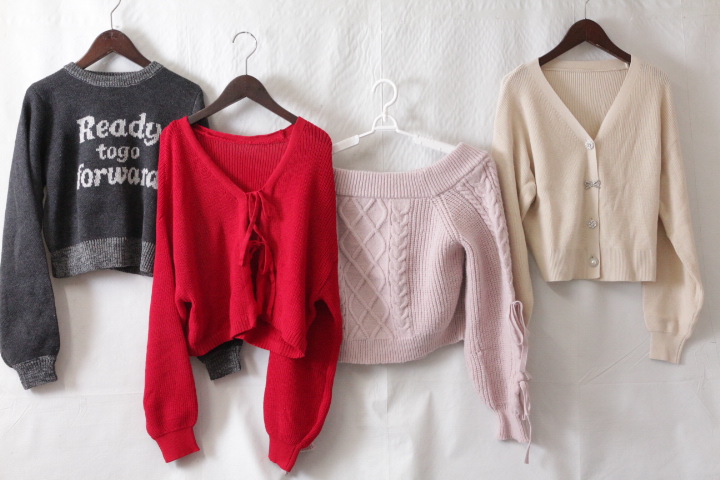 気絶安！追加が出ました！大特価！某有名(イングなど）レディスブランド！　レディス　季節様々トップスこみこみ 　50枚服箱