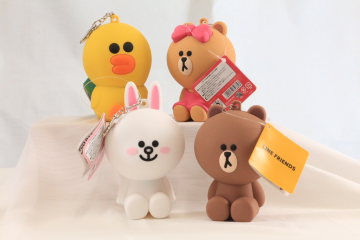 タオルのマルシンから現地買付特価品！　LINE FRIENDS ラインフレンズラバーケース付きエコバッグ4種類　40個セット！