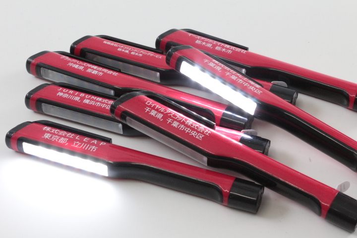 値下げ！！ＬＥＤペンライト　電池入り　ノベルティ企業名入り！買いやすい１００個セット！！