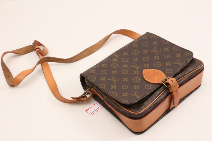 中古 ユーズド LOUIS VUITTON ルイヴィトン ヴィンテージ カルトシエール モノグラム レザー ショルダーバッグ ポシェット