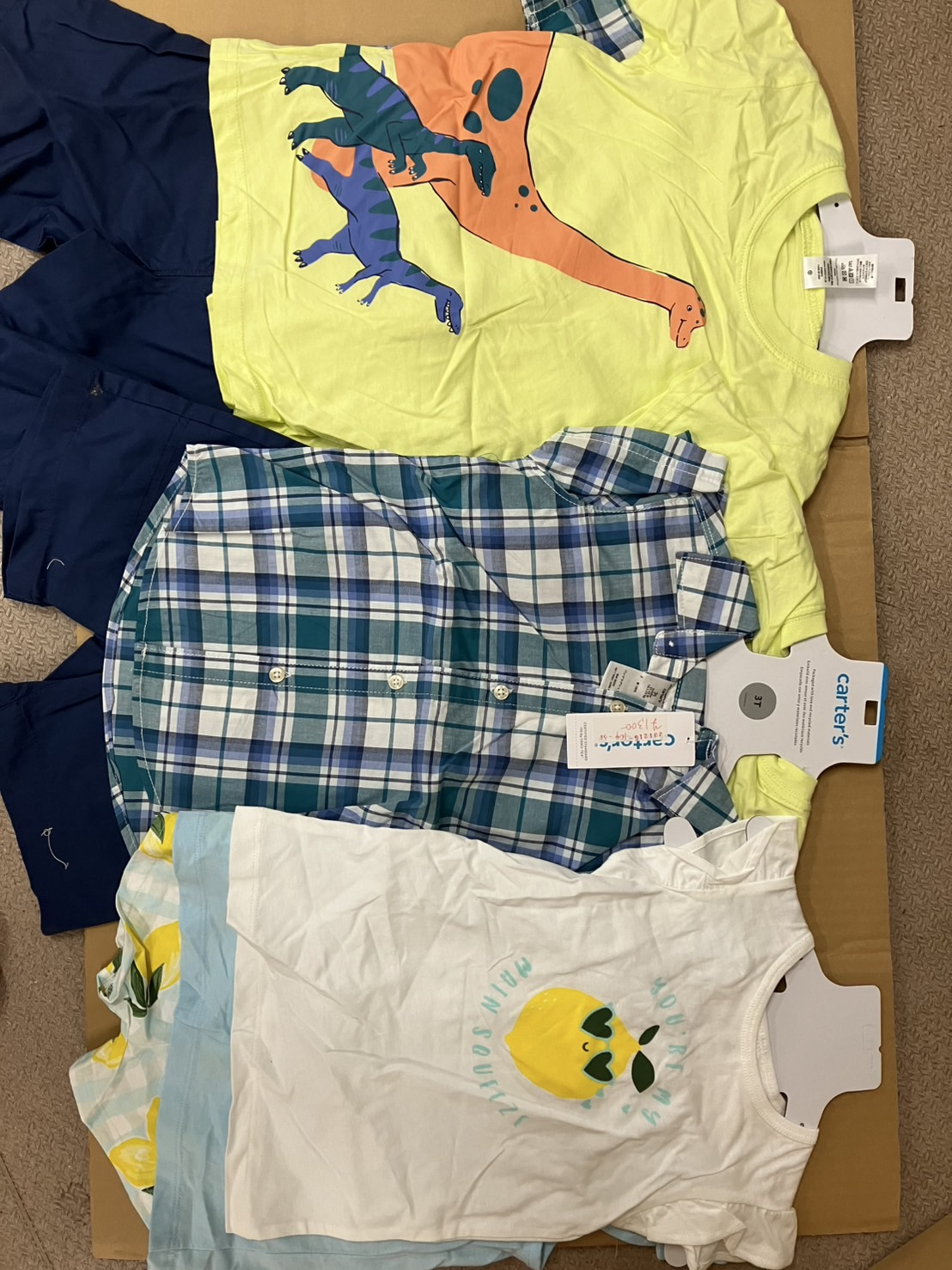 コストコ処分品！限定１セット！！Carter's キッズ セットアップ 　3枚セット　サイズ＆カラー混み　70個入り　1574785　２種こみこみ