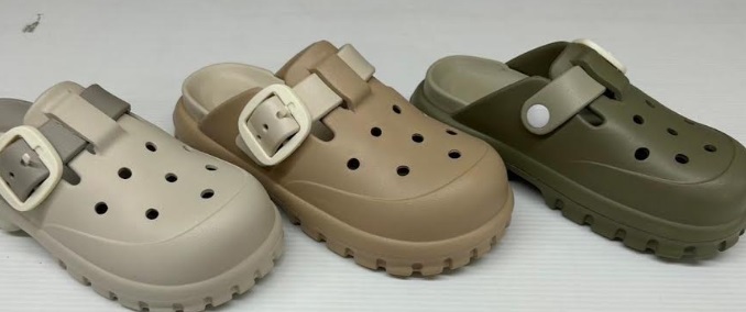 むにっと　ツートンEVAクロッグ　24足入り 1003200121