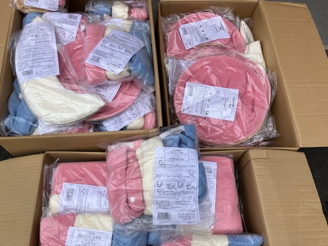 ６月２６日入荷！！　気絶安！1セット限定！　アパレル問屋閉店処分　便座カバー　こみこみ120個セット