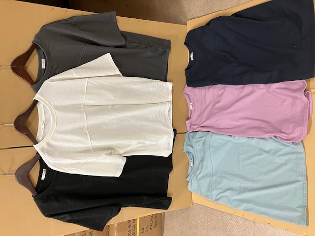 特価！激安でご提案！レディース半袖Ｔシャツ100枚セット！