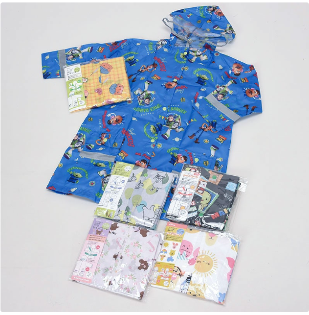 梅雨対策！　キッズ　特価キャラクターレインコート　12個　259133