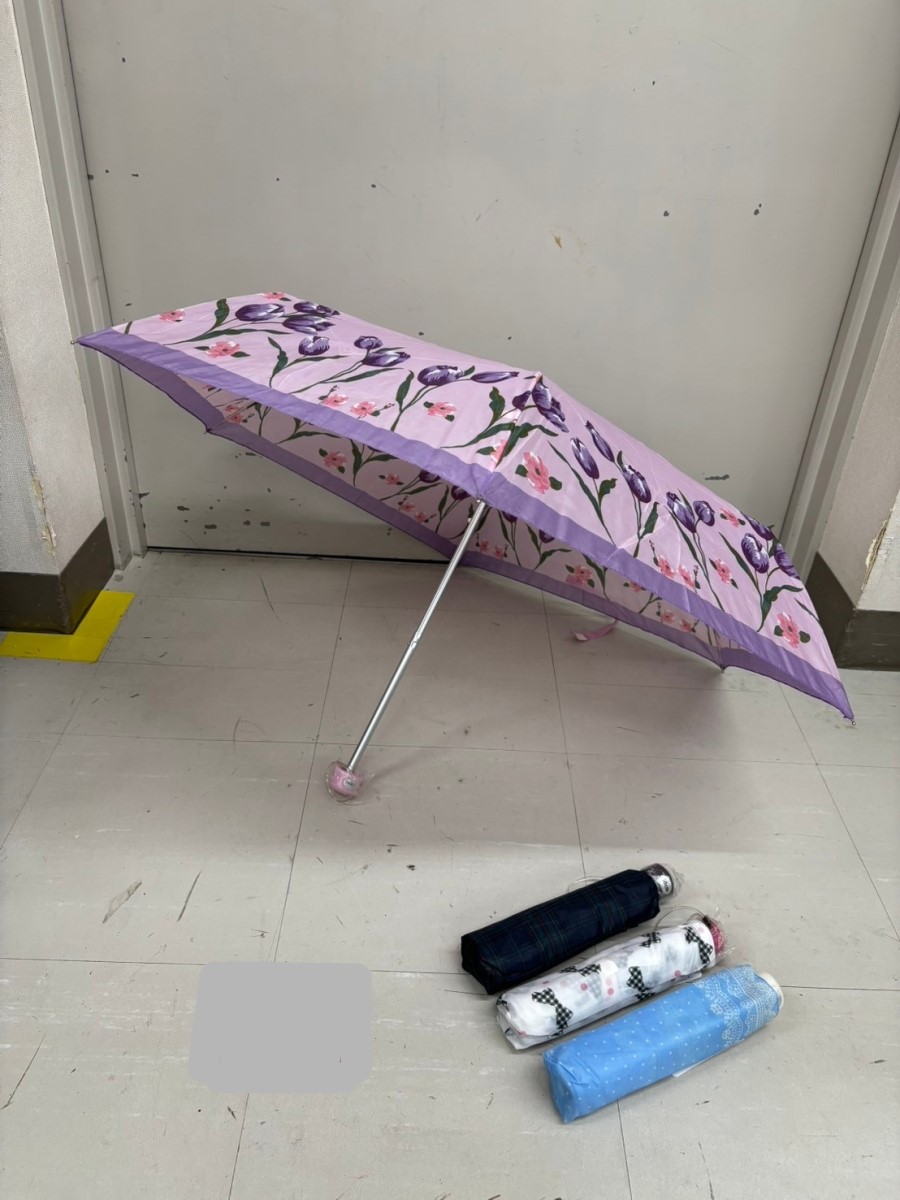 梅雨対策！　50cm婦人キュートデザイン折りたたみ傘　60本　1003254481