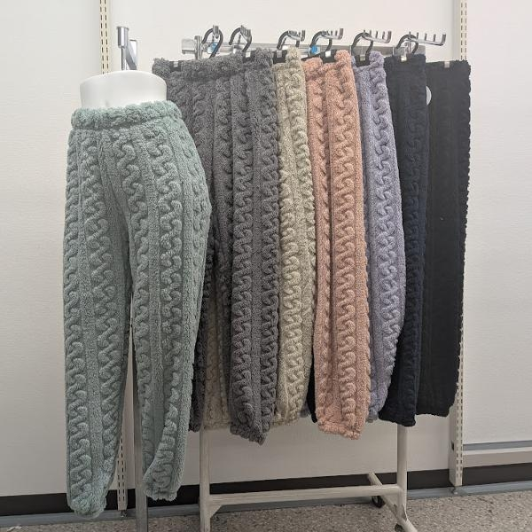 婦人　エンボスやわらかもこもこパンツ　30個　1003814091