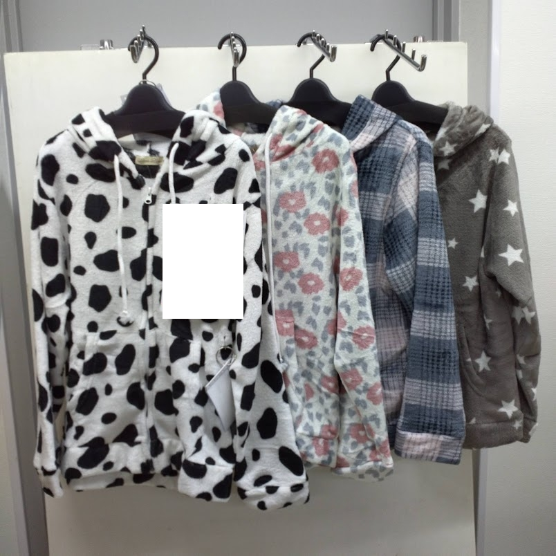 婦人　総柄もこもこフリースジップパーカー　16個　1003728421　/　大寸総柄もこもこフリースジップパーカー　16個　1003728431