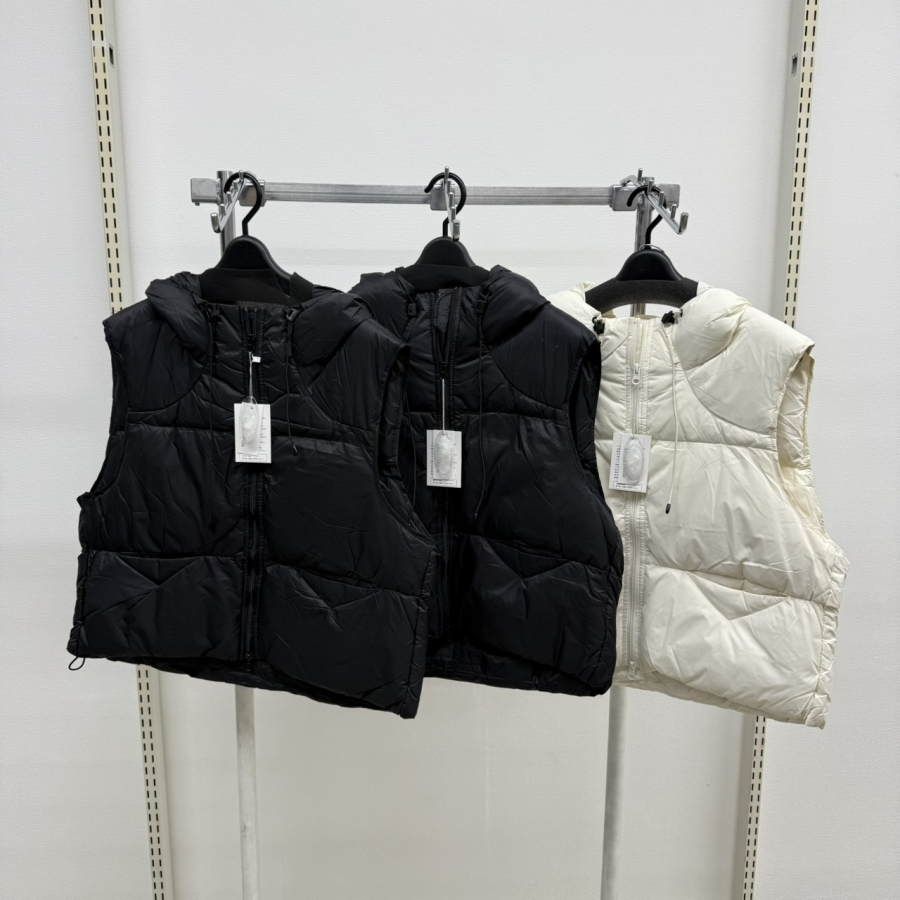 婦人【通販処分】フード付きダウンベスト　5個　1003792441