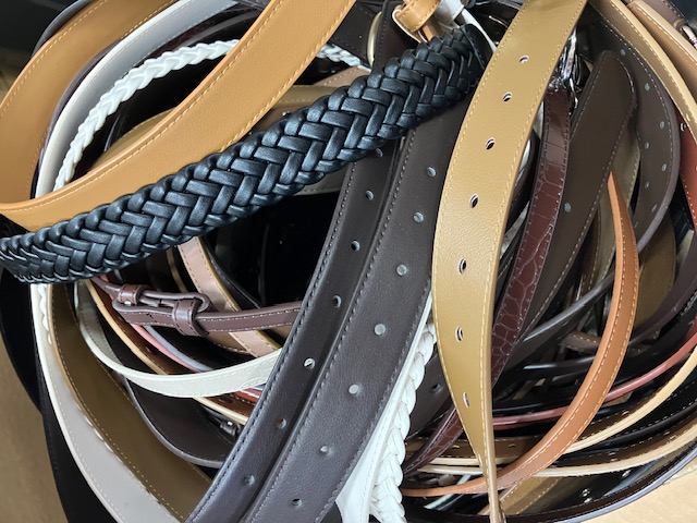 激安処分！有名メーカーのサンプル品　ベルトこみこみ155本セット