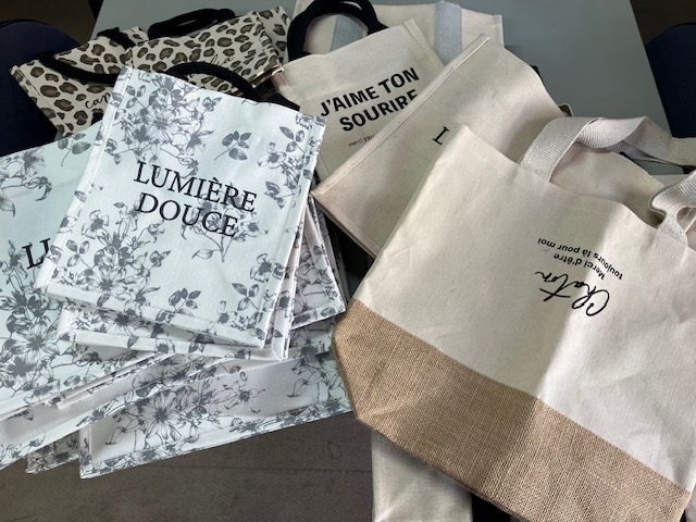 サンプル品　ジュード、コットン素材のバッグ　B品　こみこみ38個セット