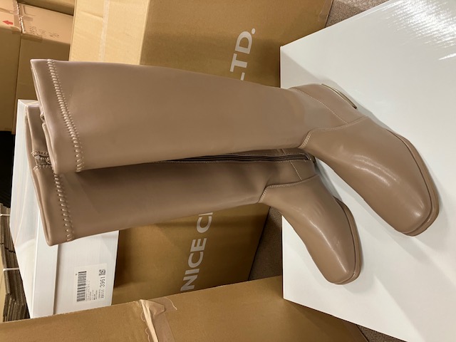 定価￥11000！！　OUVRAGE CLASSE　ウヴラージュクラス　レディス　フラットソールロングブーツ　ベージュ　Mサイズ　1足から