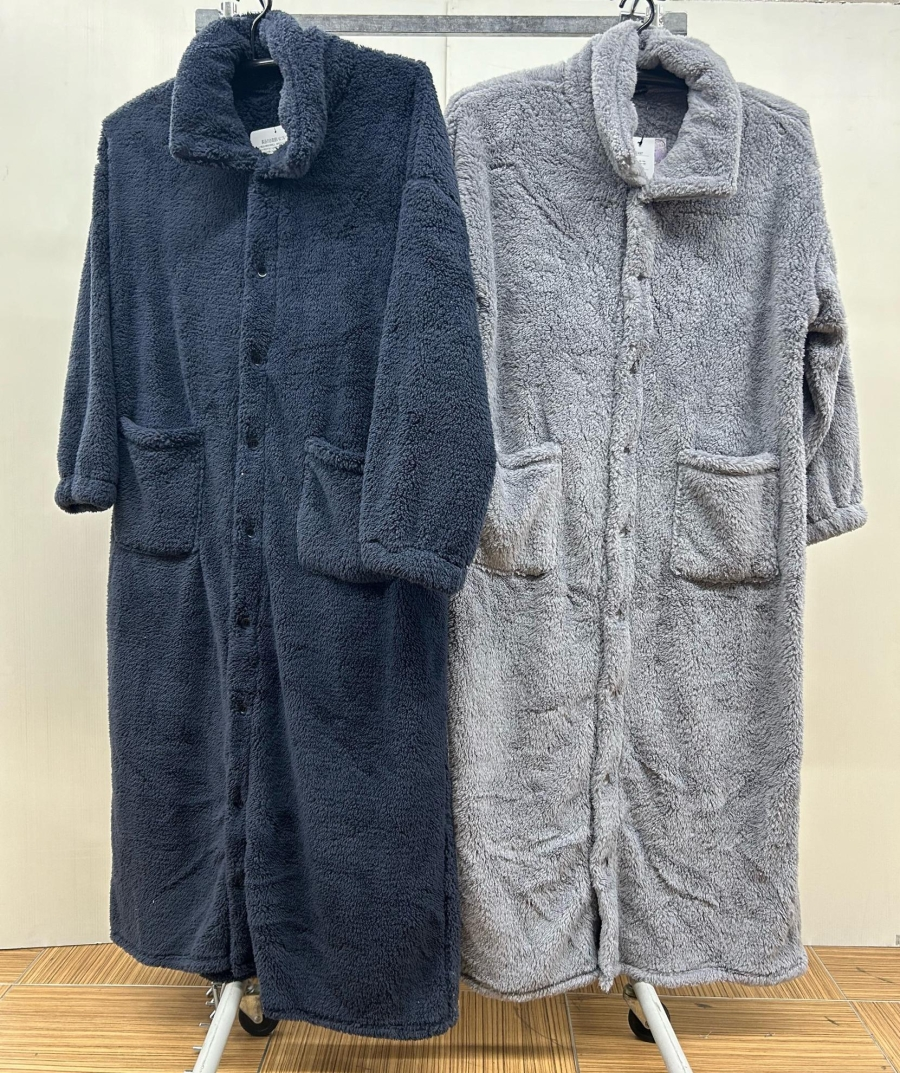 紳士ファー起毛着る毛布130㎝丈　12個　1002830141