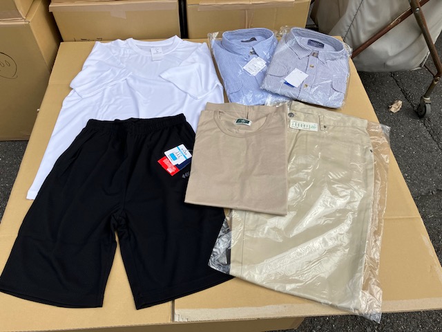 10月27日入荷!!気絶安!アパレル問屋閉店処分 春夏秋物メンズ アパレル こみこみ 70枚服箱