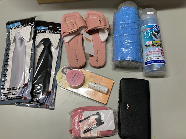 関西アパレルショップ閉店処分品！雑貨こみこみアソート106個セット　1セット限定