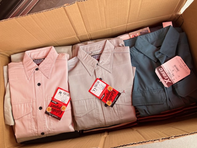 久しぶりの登場！！ 大手通販会社の紳士アパレルこみこみ服箱！！