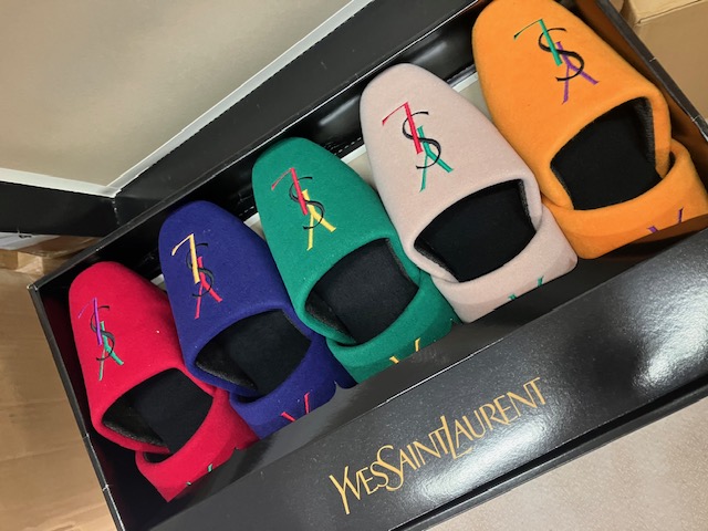 サンローランのスリッパ5足組！