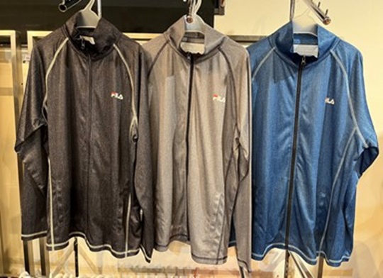 納期来年の2月～出荷です！【FILA】フィラ　メンズ　水陸両用　 長袖 UVカット プール ラッシュガード 　水着　全3色アソート　20枚入り 425281