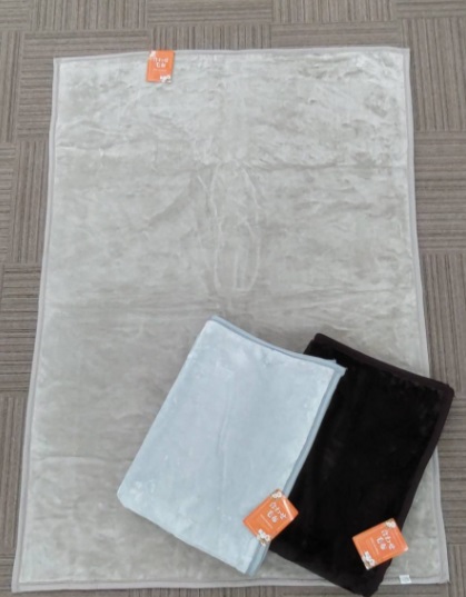 衿なし2枚合わせ毛布/無地　12枚入り 1003796641