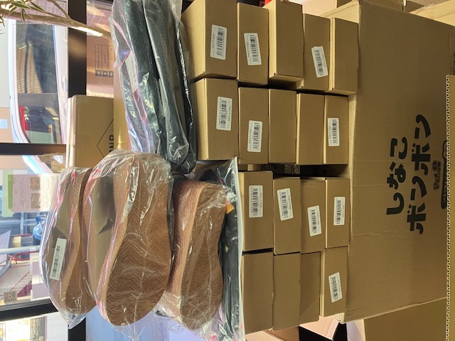 amazonの特別処分品！サンダルほか　こみこみ28足だけ！気絶安で大処分！