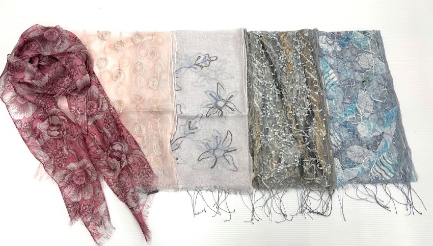 特価プリント柄ストール込（シルク混他）　30枚入り 1003924991