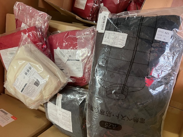 あったかベスト　発熱ヘスと　B品　32枚だけ！