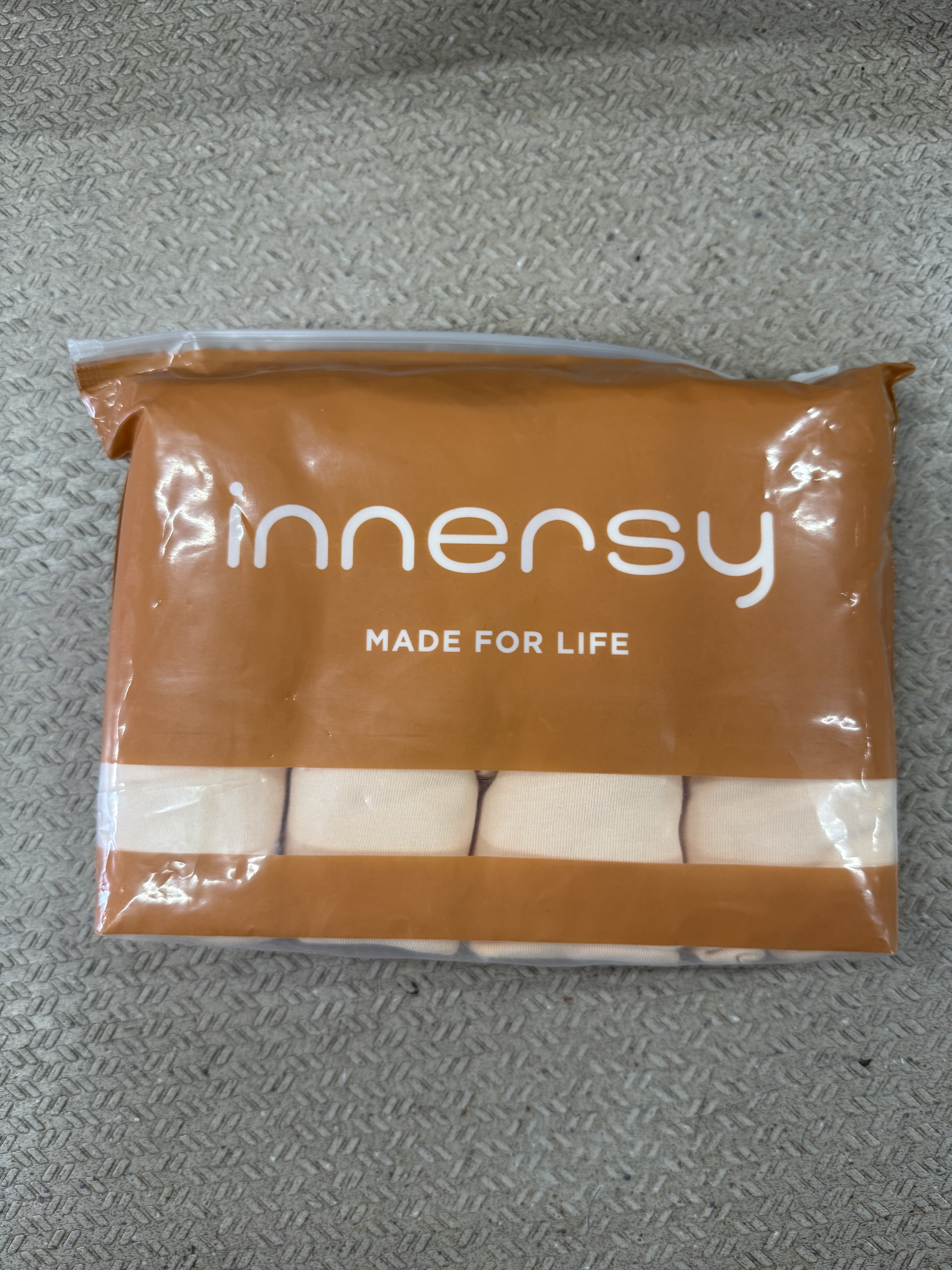 amazon特別大処分！　ショーツ4枚入りが150円の大特価！！