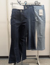 デニムブーツカットパンツ　スリット　12枚入り 1003694431