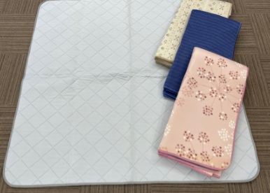 【少々難あり】接触冷感ラグ　1.5帖/1帖　10～16枚入 1003714471・1003714461