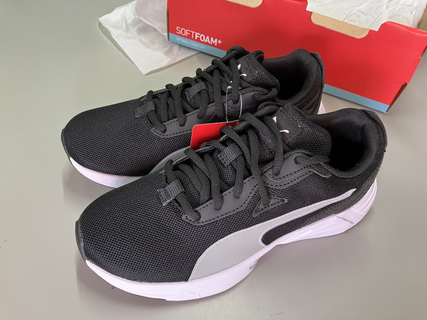 【1セット限定】PUMA　プーマ　シューズ(ジュニア）　22.5cm　5足入り　19372301　お買い得！