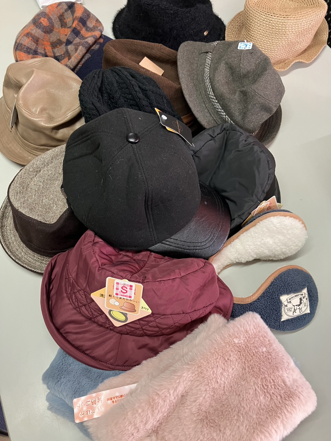 B品　処分価格　１箱限定　帽子　こみこみアソート　２０個入り