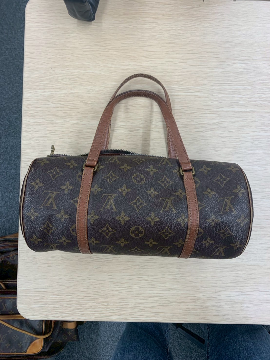 安心鑑定済み商品！Louis Vuitton　ルイ・ヴィトン　モノグラム　パピヨン　限定１個！！