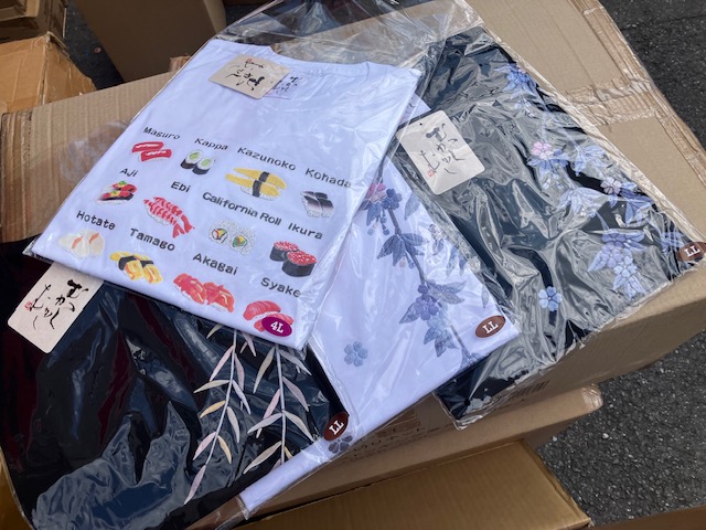特価処分品！　むかしむかしほか　大人用Tシャツ　デザインこみこみ143枚だけ！　先着1セット！