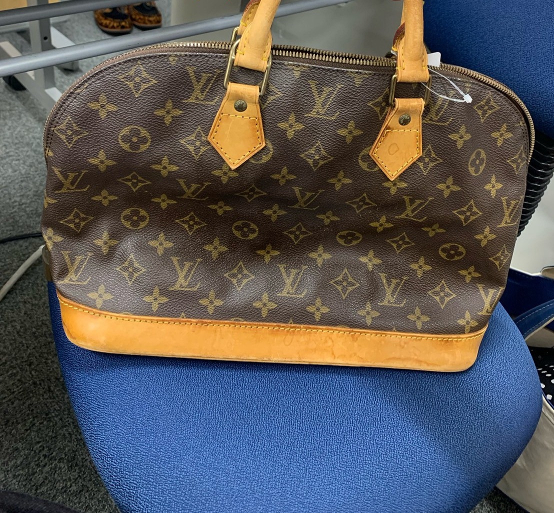 Used　ルイヴィトン モノグラム バッグ　アルマPM　1個限定 M51130