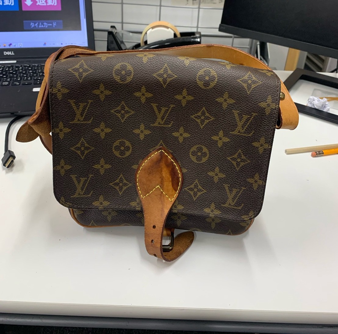 Used　ルイヴィトン モノグラム バッグ　カルトシエールMM　1個限定 M51253