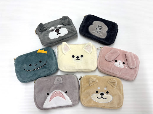 もちもちティッシュケース付ポーチ　24個入り