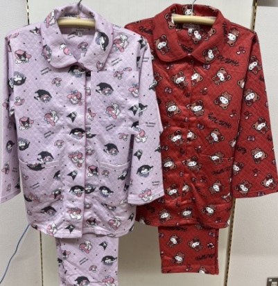 9月8日11時までのタイムセール！！【サンリオ】キルト前開きパジャマ　12枚入り