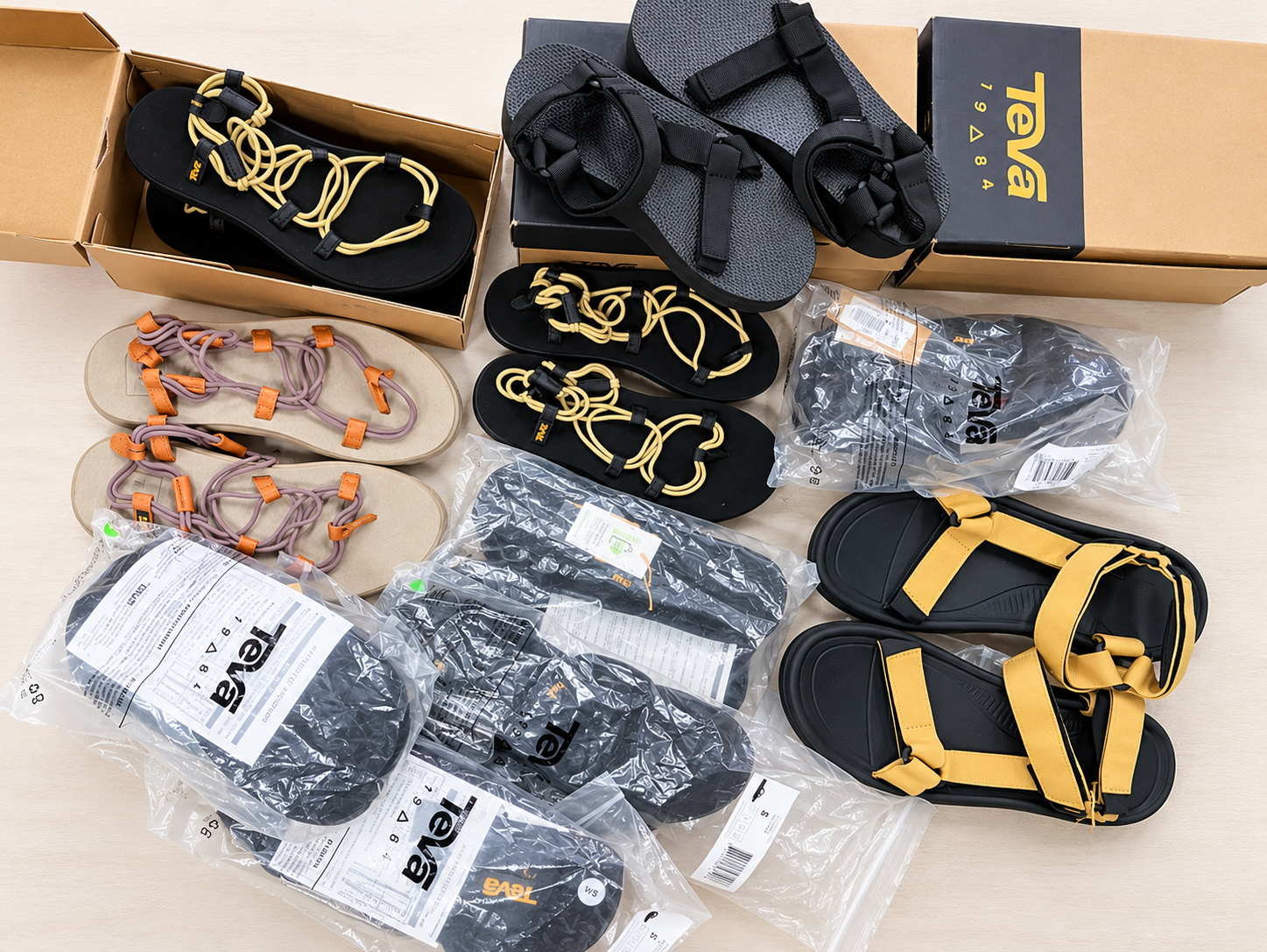 THE処分！！Teva テバ 新品未使用サンダル こみこみ10足セット！厚底タイプ入り！少々スレ・汚れあり！