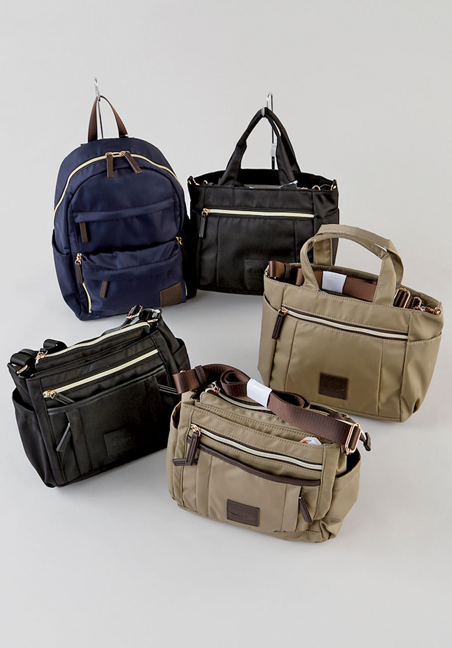 AVV　多ポケットバッグ　12個入り　上代3,900円
