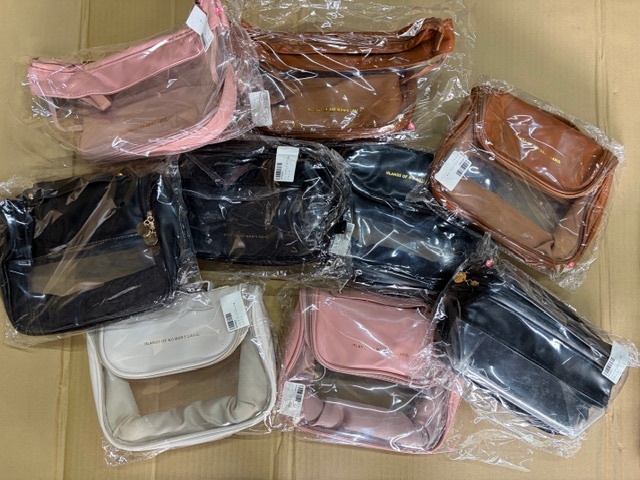 訳ありだけど使えます！！メイクポーチ20個のみ